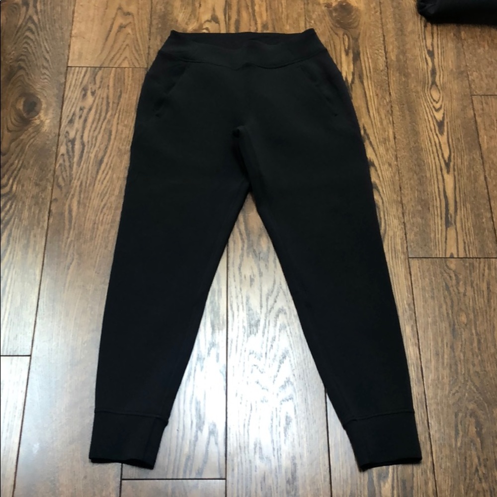 Lululemon black joggers. Size 6